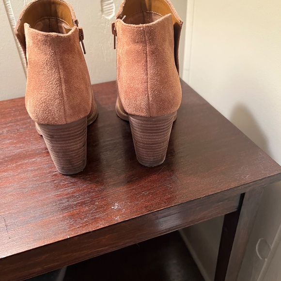 COPY - Guess brand women’s booties, suede, size 6 1/2. Color: golden brown. - Picture 3 of 3